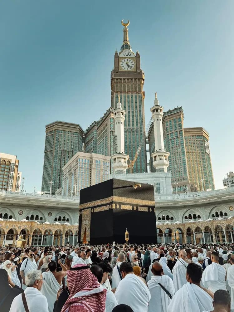 Pilgrims at the Kaaba